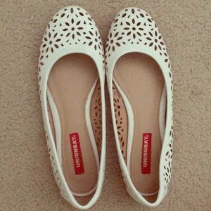 White Unionbay Flats Size 8